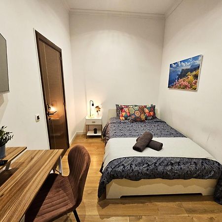 By La Rambla Rooms Барселона Экстерьер фото