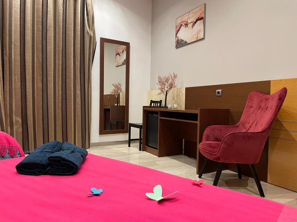 By La Rambla Rooms Барселона Экстерьер фото